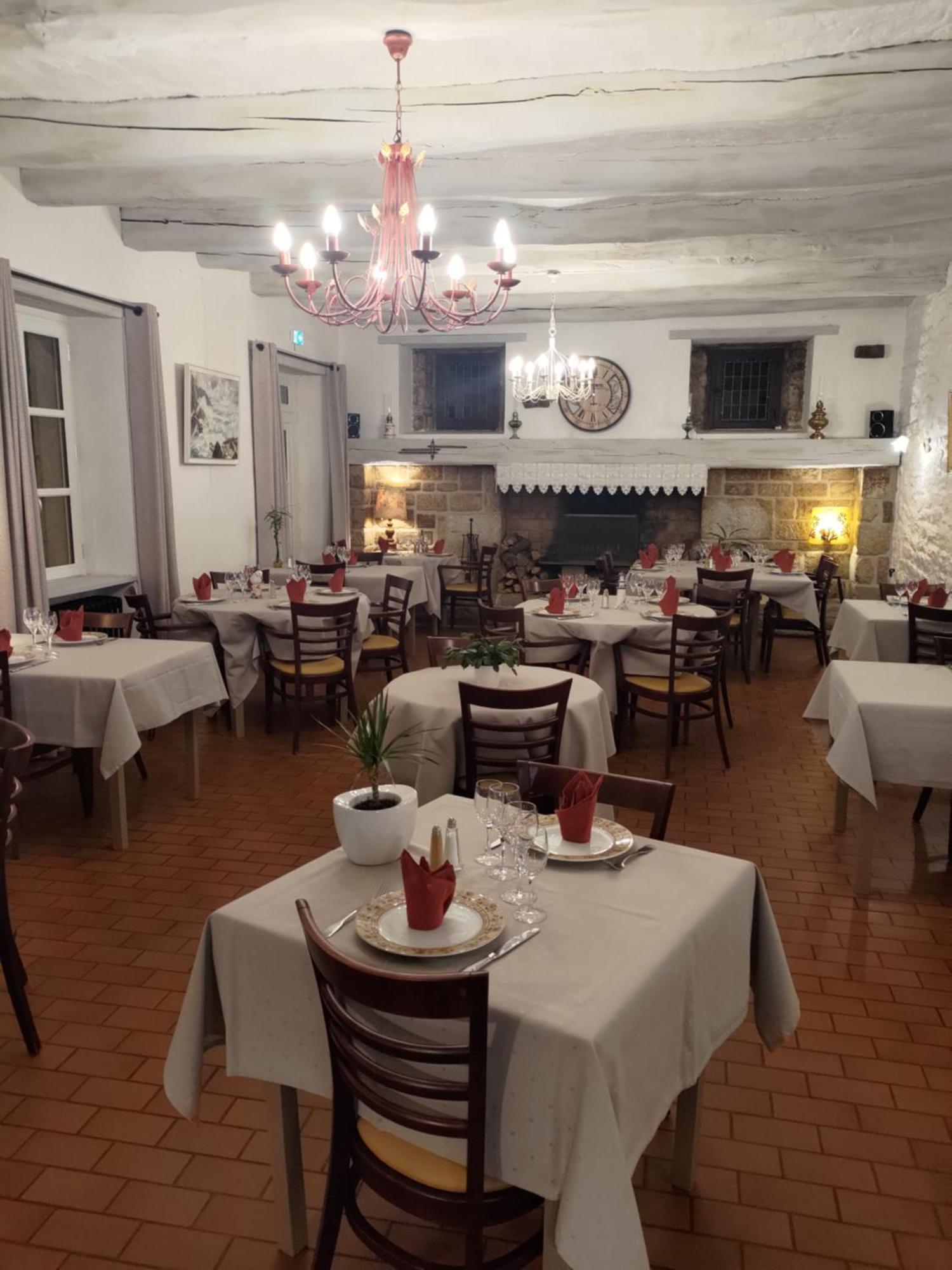 Logis Hotel Et Restaurant Auberge Le Ratelier Карнак Экстерьер фото